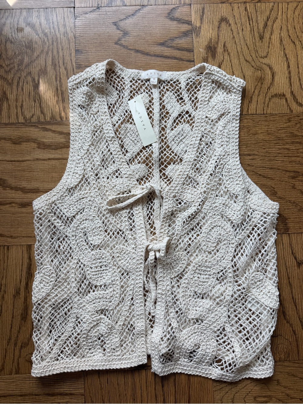 BRAND NEW NWT adiva crotchet vest medium